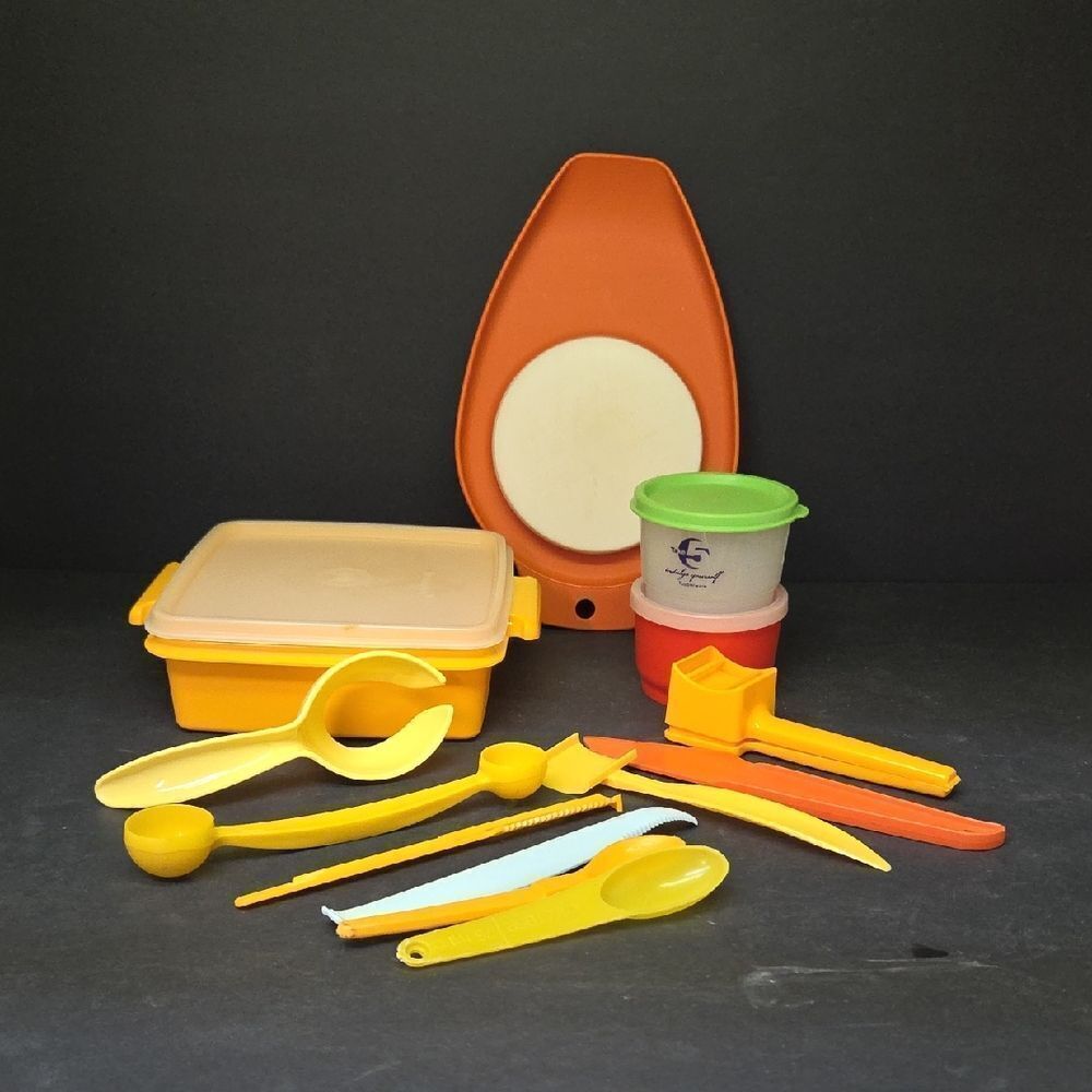 Tupperware‎ Chop Pour Tray, Sandwich Keeper, 2 Small Storage, Misc Utensils